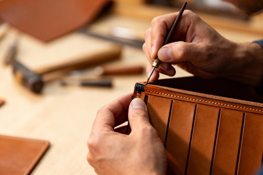 Structured Elegance: The Intersection of Modern Architecture and Handbag Design - SAVOIE